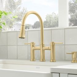 Empressa Pull-Down Dual-Spray Bridge Faucet - Satin Gold, 442981