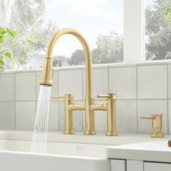 Empressa Pull-Down Dual-Spray Bridge Faucet - Satin Gold, 442981